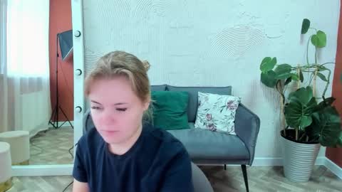 Snapshot of melissa_199 chatting on September 27, 4:28 am Sophia online show from September 27, 4:28 am