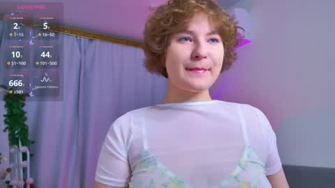 Snapshot of melissa___moore chatting on December 20, 5:58 am Melissa online show from December 20, 5:58 am