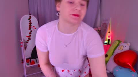 Snapshot of melissa___moore chatting on February 14, 6:10 am Melissa online show from February 14, 6:10 am