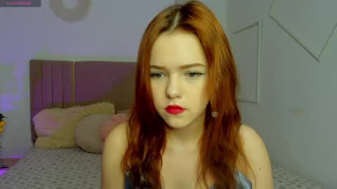 Snapshot of melissa_me0w chatting on May 1, 9:52 pm Melissa online show from May 1, 9:52 pm