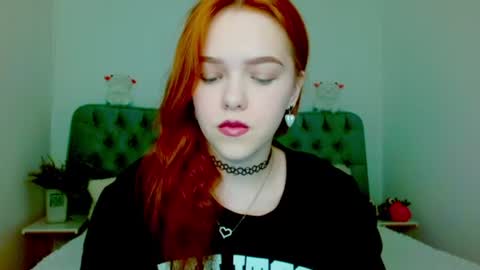 Snapshot of melissa_me0w chatting on June 25, 6:40 am Melissa online show from June 25, 6:40 am