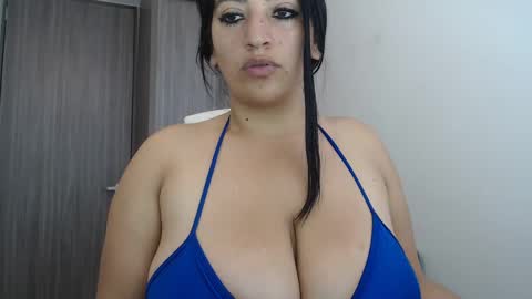 Snapshot of melissa_sexytits chatting on February 23, 3:29 pm Lau online show from February 23, 3:29 pm