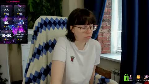 Snapshot of melissa_wells chatting on July 9, 6:17 am Melissa online show from July 9, 6:17 am