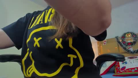    online show from December 22, 7:33 pm