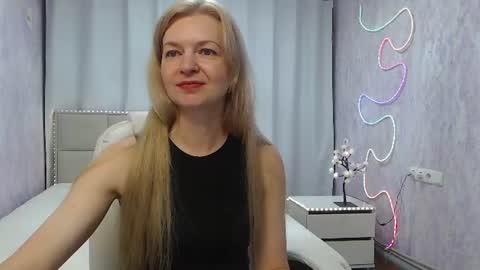 Melissa online show from July 4, 6:30 am