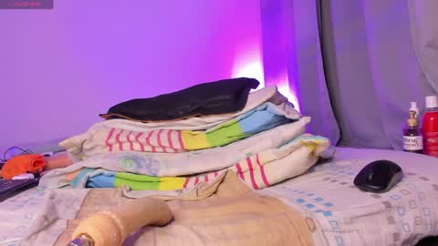 Snapshot of melizzalatincams2020 chatting on May 26, 2:24 pm Melizza online show from May 26, 2:24 pm