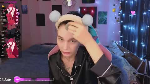 Snapshot of mella_freya chatting on December 8, 8:15 pm Freya IM NONUDE online show from December 8, 8:15 pm