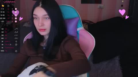 Snapshot of mella_freya chatting on January 2, 9:18 pm Freya IM NONUDE online show from January 2, 9:18 pm