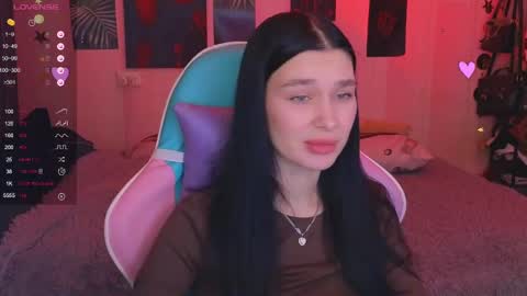 Snapshot of mella_freya chatting on January 6, 9:54 pm Freya IM NONUDE online show from January 6, 9:54 pm