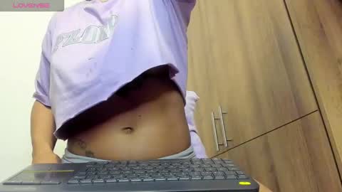 mellanie online show from March 14, 11:04 am