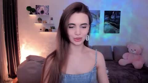 Tessa online show from December 20, 9:33 pm