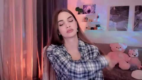 Tessa online show from February 19, 3:35 am