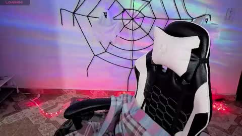 Snapshot of mellody_gho chatting on October 29, 1:13 pm mellody online show from October 29, 1:13 pm