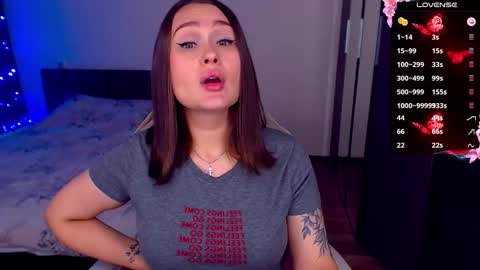 Mel online show from November 9, 8:18 pm