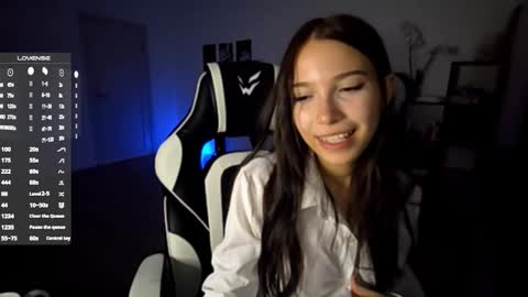 EVA online show from October 24, 7:32 pm