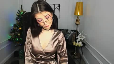 mellsawertyq online show from December 19, 7:32 pm