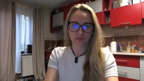 Melly online show from October 23, 7:07 am