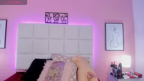 MELODDY PARKERR online show from March 21, 3:55 am