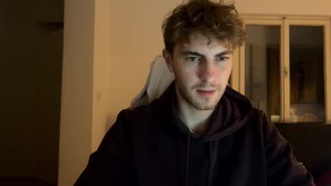 Snapshot of melodicass chatting on December 3, 2:25 am Melodicass online show from December 3, 2:25 am