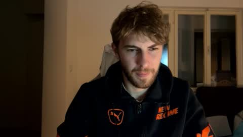 Snapshot of melodicass chatting on December 23, 11:06 pm Melodicass online show from December 23, 11:06 pm