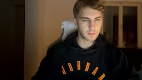 Snapshot of melodicass chatting on January 3, 2:10 am Melodicass online show from January 3, 2:10 am