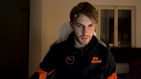 Snapshot of melodicass chatting on January 14, 2:29 am Melodicass online show from January 14, 2:29 am