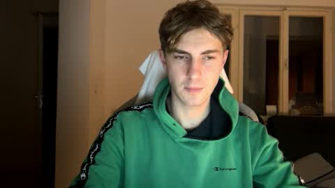 Snapshot of melodicass chatting on January 31, 3:20 am Melodicass online show from January 31, 3:20 am