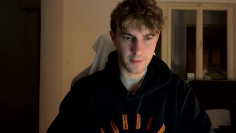 Snapshot of melodicass chatting on February 2, 2:48 am Melodicass online show from February 2, 2:48 am