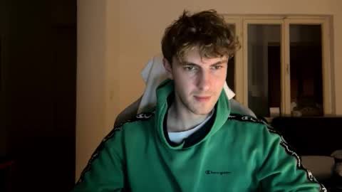 Snapshot of melodicass chatting on February 3, 2:25 am Melodicass online show from February 3, 2:25 am