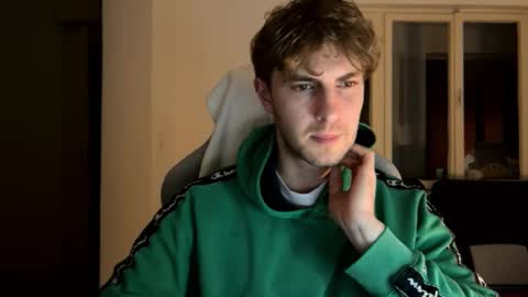 Snapshot of melodicass chatting on February 4, 4:05 am Melodicass online show from February 4, 4:05 am