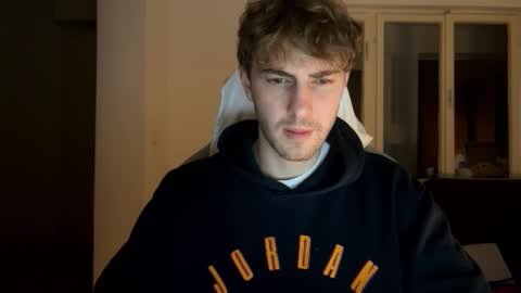 Snapshot of melodicass chatting on February 7, 2:08 am Melodicass online show from February 7, 2:08 am