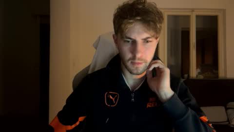 Snapshot of melodicass chatting on February 12, 2:35 am Melodicass online show from February 12, 2:35 am