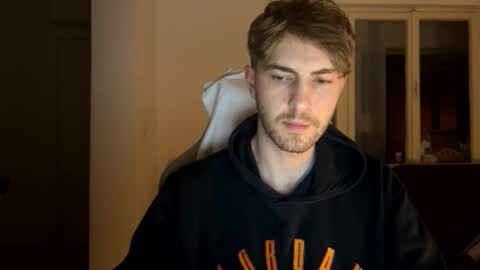 Snapshot of melodicass chatting on February 14, 3:22 am Melodicass online show from February 14, 3:22 am