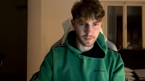 Snapshot of melodicass chatting on February 15, 4:25 am Melodicass online show from February 15, 4:25 am