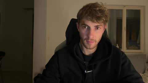 Snapshot of melodicass chatting on October 21, 12:55 am Melodicass online show from October 21, 12:55 am