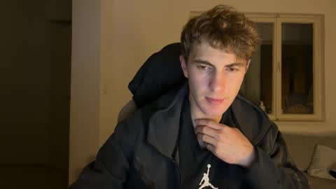 Snapshot of melodicass chatting on October 31, 10:11 pm Melodicass online show from October 31, 10:11 pm