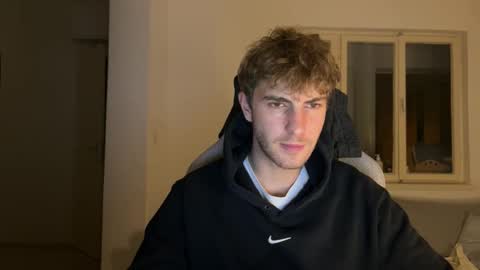 Snapshot of melodicass chatting on November 8, 10:19 pm Melodicass online show from November 8, 10:19 pm