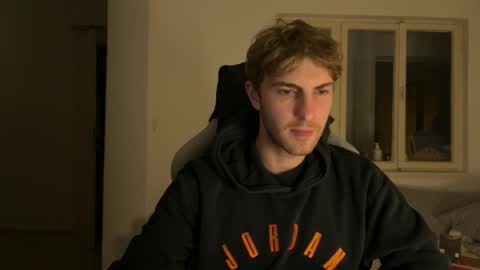 Snapshot of melodicass chatting on November 9, 10:52 pm Melodicass online show from November 9, 10:52 pm