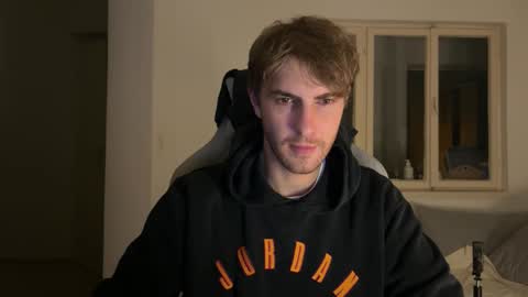 Snapshot of melodicass chatting on November 11, 11:27 pm Melodicass online show from November 11, 11:27 pm