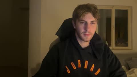 Snapshot of melodicass chatting on November 13, 12:09 am Melodicass online show from November 13, 12:09 am