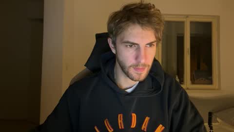 Snapshot of melodicass chatting on November 24, 11:15 pm Melodicass online show from November 24, 11:15 pm