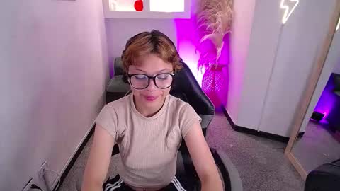 melody701583as online show from February 21, 12:39 pm