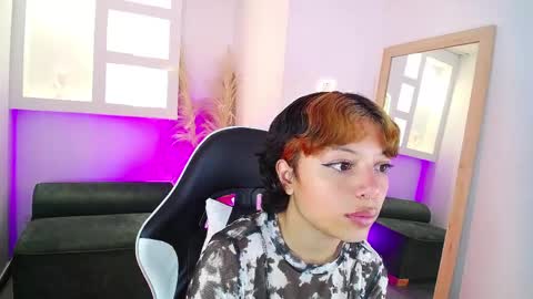 melody701583as online show from March 31, 12:38 pm