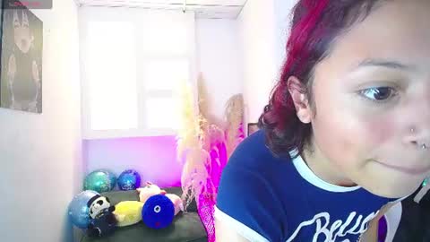 Snapshot of melody701583as chatting on June 12, 1:54 pm melody701583as online show from June 12, 1:54 pm