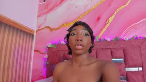 Snapshot of melody_paris chatting on November 11, 10:48 am Mixie online show from November 11, 10:48 am