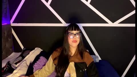 melodydreams1520 online show from October 2, 4:19 am