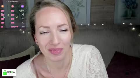 Snapshot of melodyys chatting on November 16, 4:12 pm Melody My schedule this week Wednesday Thursday Sunday online show from November 16, 4:12 pm