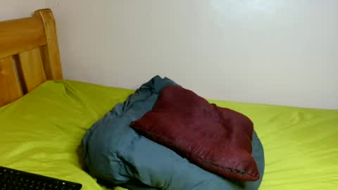 Snapshot of melrose_nadia chatting on June 25, 11:53 pm mel online show from June 25, 11:53 pm