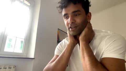 Snapshot of memnonleroy chatting on March 10, 3:41 pm Memnon online show from March 10, 3:41 pm