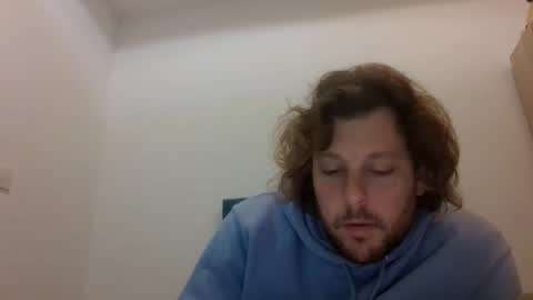 Snapshot of memo20cm chatting on March 3, 8:37 pm memo20cm online show from March 3, 8:37 pm